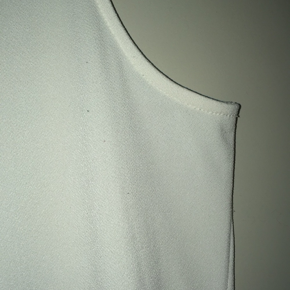 Cream shell - Picture 2 of 2